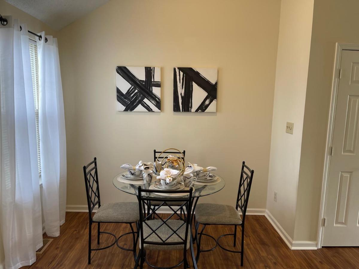 Hébergement de vacances Pet- Friendly, & Close To Uptown