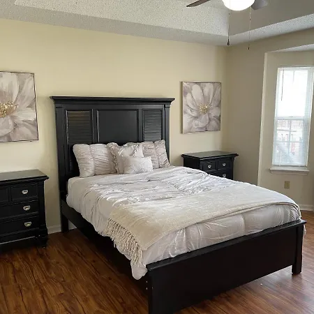 Pet- Friendly, & Close To Uptown Charlotte Exterior photo