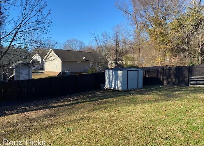 Pet- Friendly, & Close To Uptown